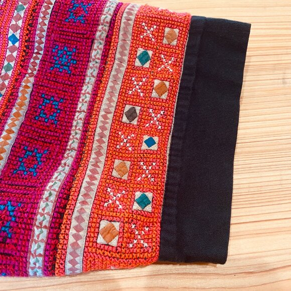 Rare Vintage Antique Hand Embroidered Hmong Coat - Picture 3 of 16